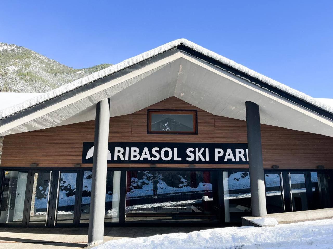 Increibles Vistas Al Valle De Arinsal Ny - A Pie De Pistas - Parking Incluido L By Bonesvacances Exterior photo