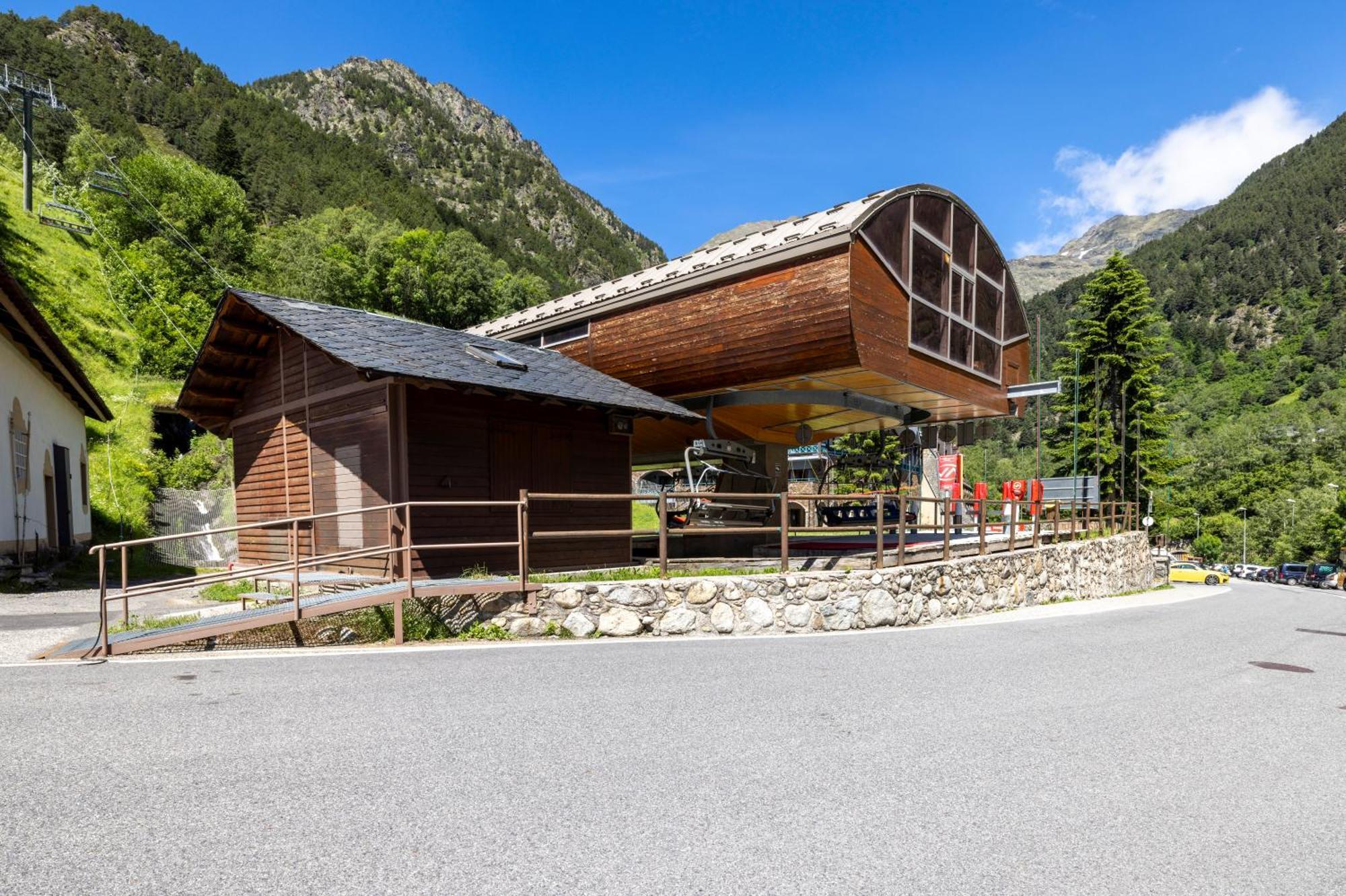 Increibles Vistas Al Valle De Arinsal Ny - A Pie De Pistas - Parking Incluido L By Bonesvacances Exterior photo